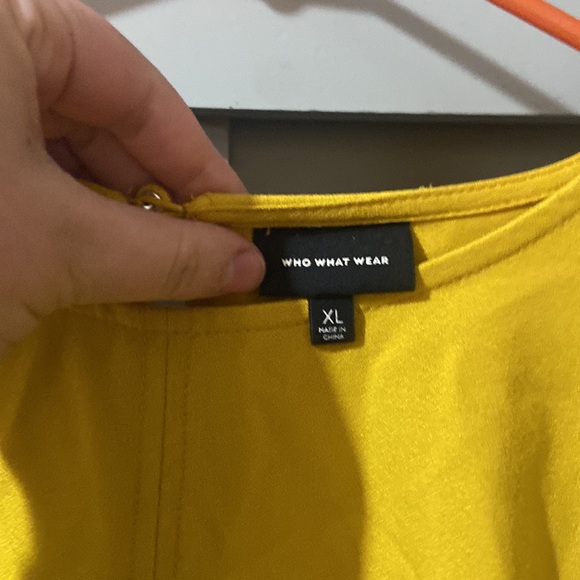 Yellow work blouse - Picture 2 of 3